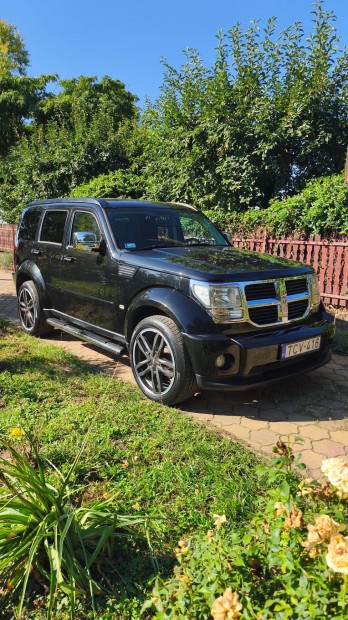 Dodge Nitro Sxt