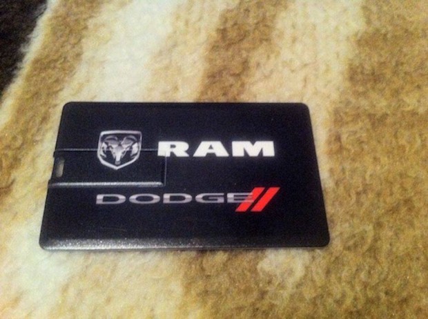 Dodge RAM USB lap, krtya pendrive 4 GB