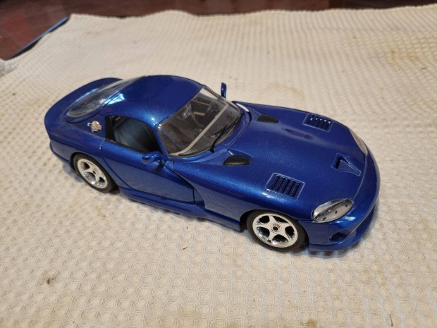 Dodge Viper GTS 10 1:18