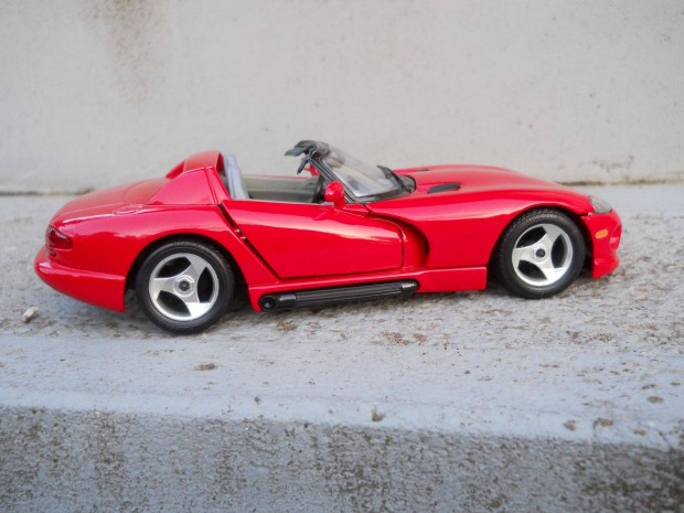 Dodge Viper RT/10 Modell Aut Fm 1/24