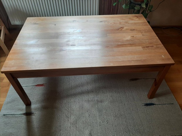 Dohnyz asztal IKEA tiszta fa