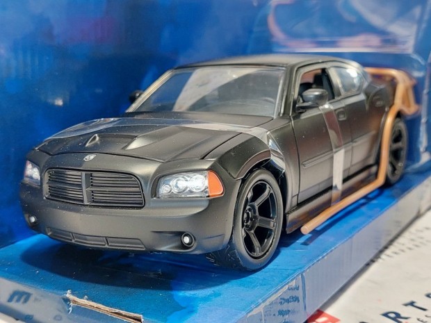 Dom's Dodge Charger SRT8 (2006) - Fast & Furious - Hallos Iramban -