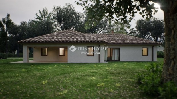 Domasz�ki 6453 nm-es telek elad�