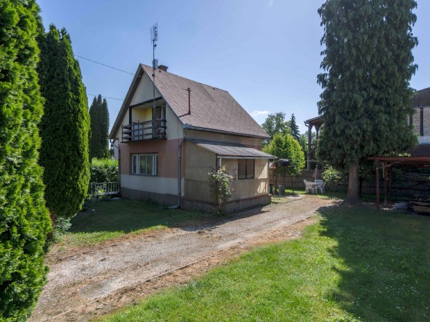 Dombori, Muskátli u. 6. - kétszintes, 6 fős nyaraló