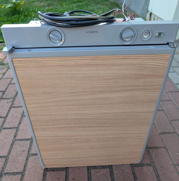 Dometic RM 5310 beépíthető abszorpciós hűtő