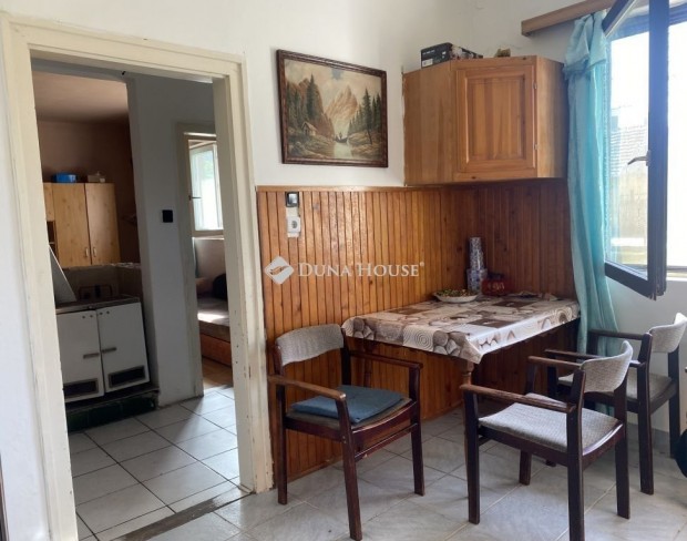 D�ms�di elad� 139 nm-es h�z