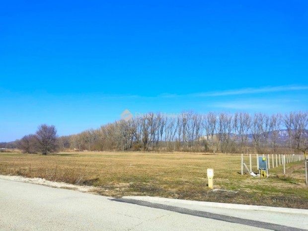 Dorogi elad� 9646 nm-es ipari ter�let