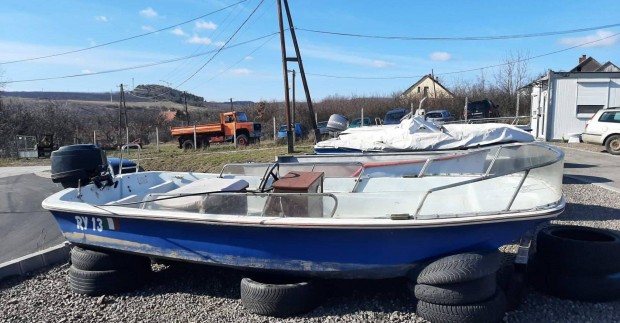 Dory13 t�pus� motorcs�nak