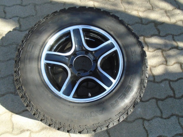 Dotz 16 collos (6x139,7) j terepjr felni garnitra 255/65R16 gumik