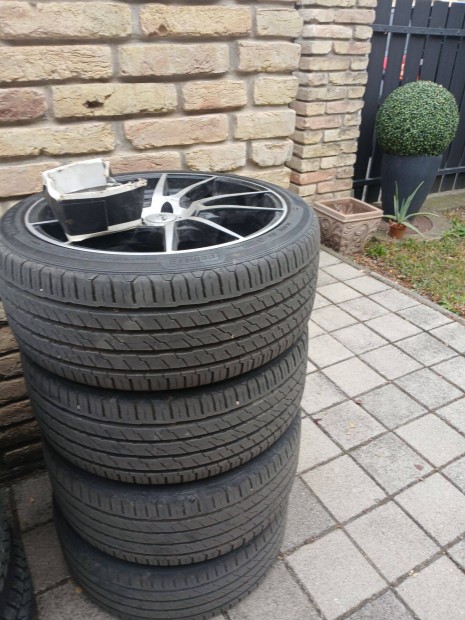 Dotz R18 alufelni 225/40R18 gumival jó állapotban suzuki sx4 volt