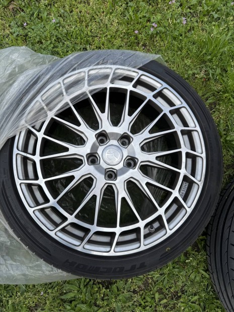 Dotz Sepang 19" / Tracmax 225/40ZR19