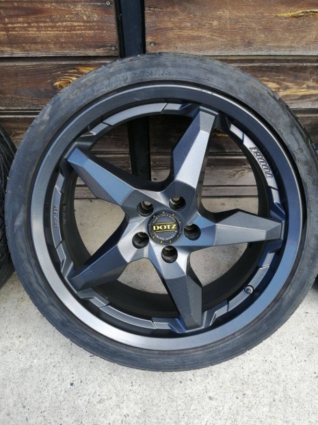 Dotz Tongue 8x18 et 32 5x100