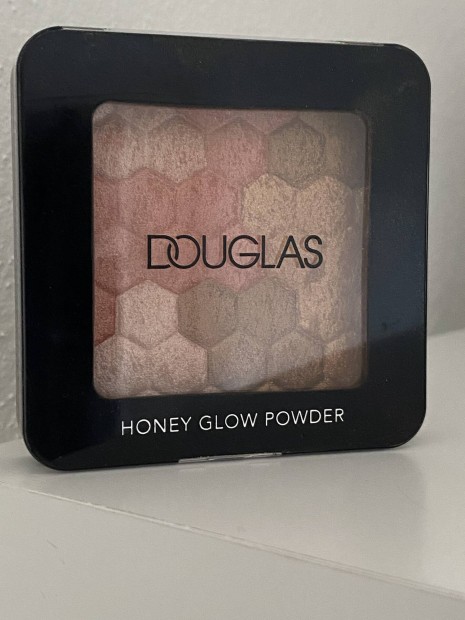 Douglas honey glow powder