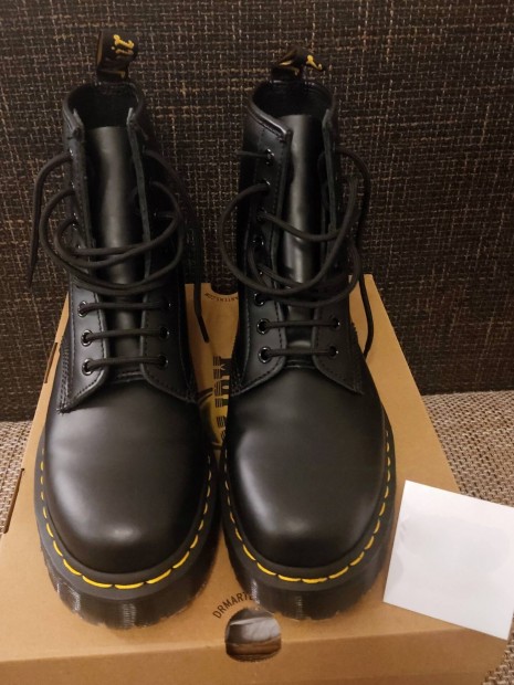 Dr Martens 1460 BEX bakancs, 43-as