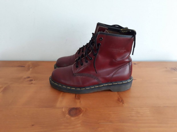 Dr Martens 1460 MIE bakancs 39-es 39 UK6 Made in England