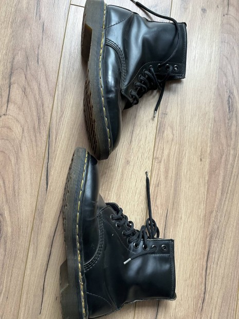 Dr Martens bakancs