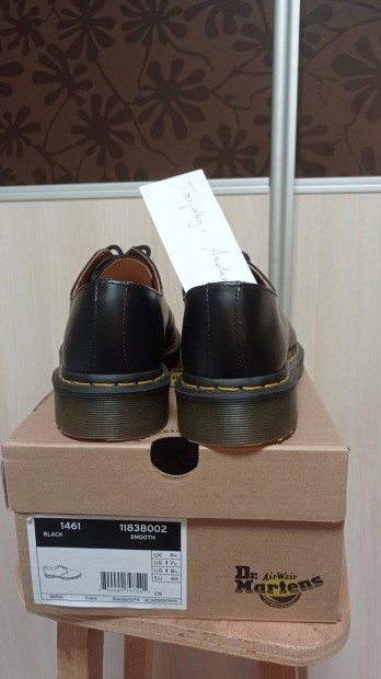 Dr Martens elad