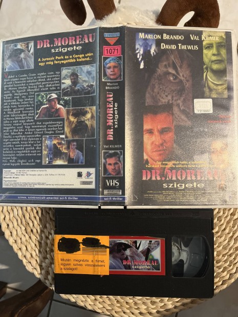 Dr Moreau szigete vhs