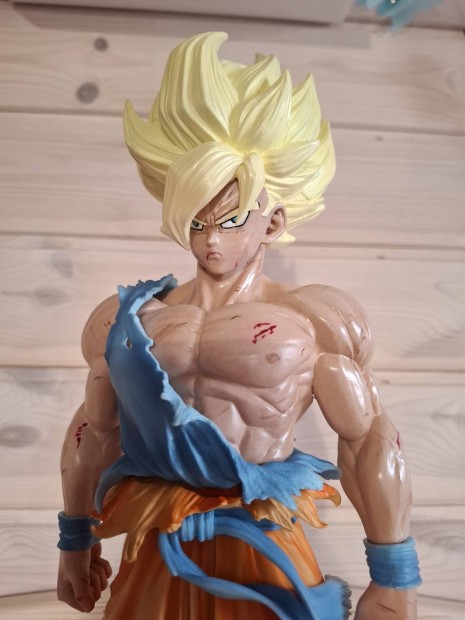 Dragon ball, Son Goku SSJ figura, kzzel festett 44 cm