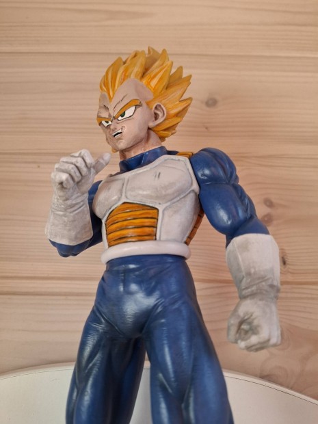 Dragon ball, Vegeta SSJ figura, 29 cm