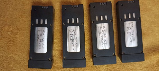 Drn Akkumultor 3.7V 850 MAH - 4 db