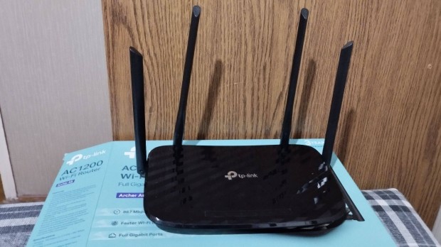 Dual Band WI-Fi router elad!