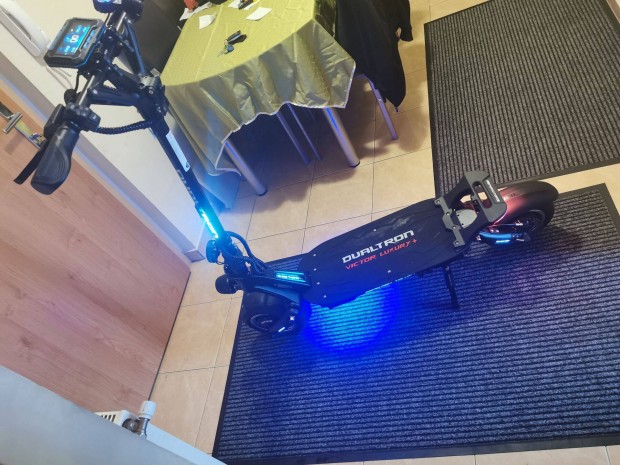 Dualtron Victor Luxury Plus Elektromos Roller eladó