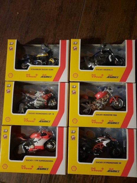 Ducati 1/18 motorok 6db egyben