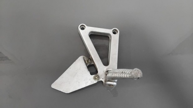 Ducati 750 SS '01 Jobb els� l�btart�