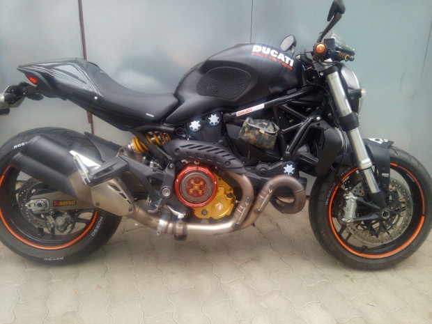 Ducati Monster 821