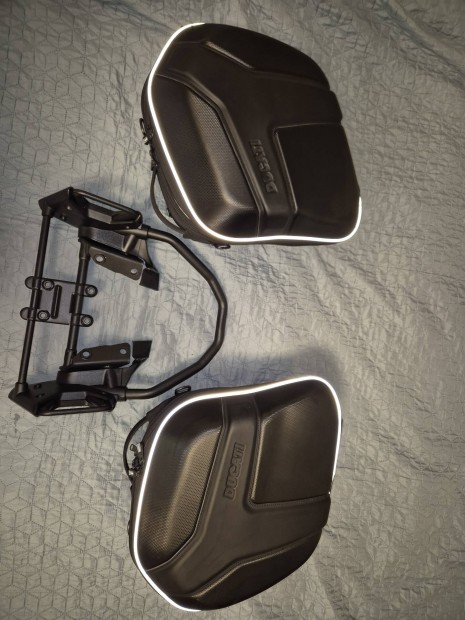 Ducati Monster dobozszett