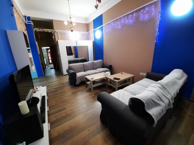 Dunaharaszti, Csendes, parkos k�rnyezet, 105 m2-es, sorh�z, 4+2 szob�s