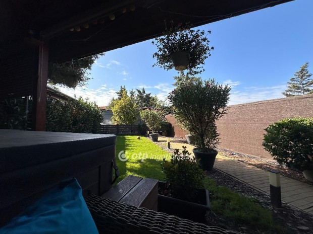 Dunaharasztii 137 nm-es h�z elad�