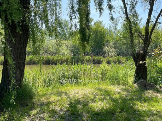 Dunaharasztii 68 nm-es h�z elad�