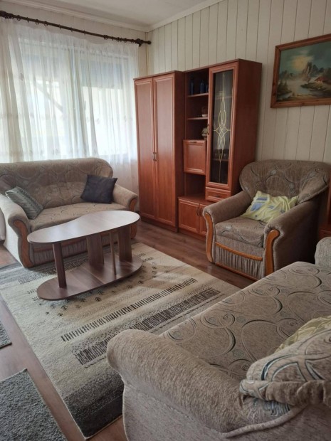 Dunai panorámás sorház Lábatlanon