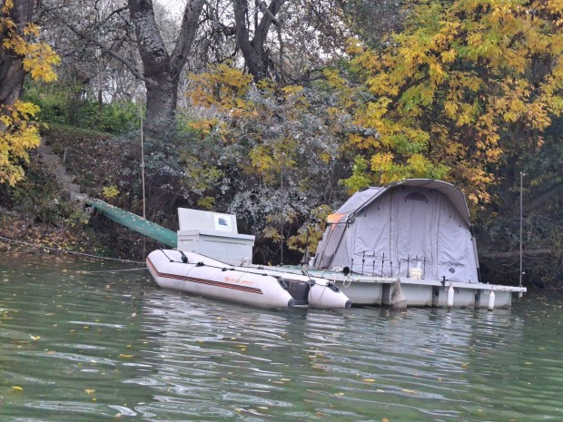 Dunai �sz�m� teljes bojlis felszerel�ssel, Neszm�lyi-mell�k�g