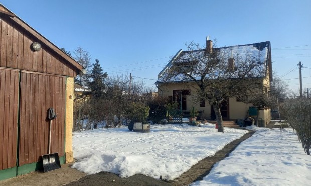 Dunakeszi, Als�tab�n, 140 m2-es, csal�di h�z, 5 szob�s, j� �llapot�