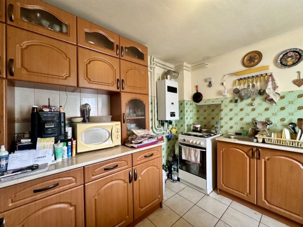 Dunakeszi, Dunakeszi Alag, 64 m2-es, t�rsash�zi lak�s, 2 szob�s