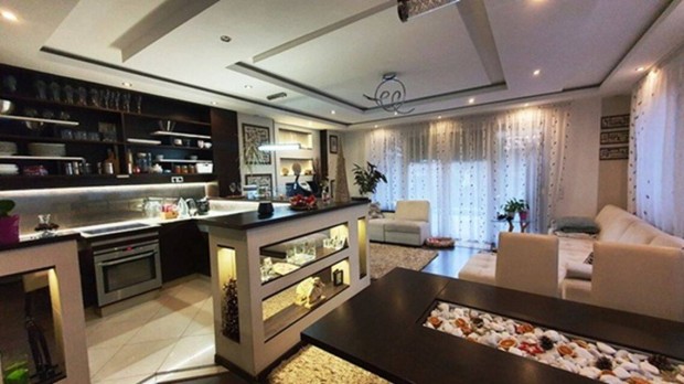 Dunapart lak�park Elad� Ikerh�z