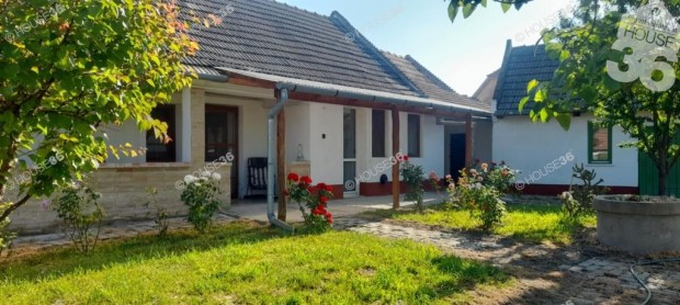 Dunapataji eladó 65 nm-es ház
