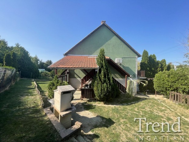 Duna�jv�ros �v�rosi r�sz�n 3 szoba+nappalis csal�di h�z elad�!