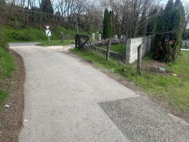 Duna�jv�rosi elad� 961 nm-es telek