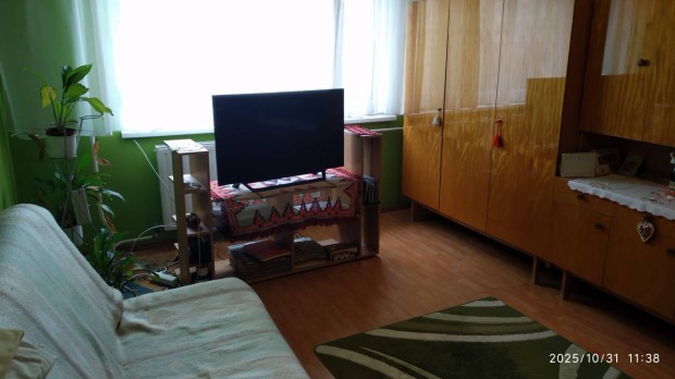 Duna�jv�rosi k�tszob�s fel�j�tott lak�s!