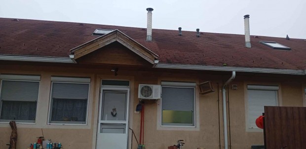 Dunavars�nyban 100nm-es sorh�z