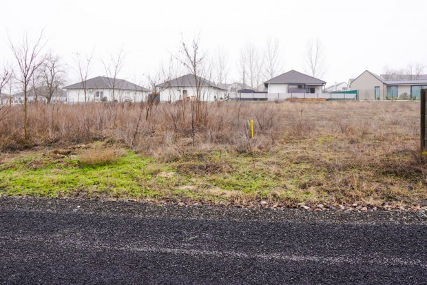 Dunavars�nyban 1075nm-es �p�t�si telek