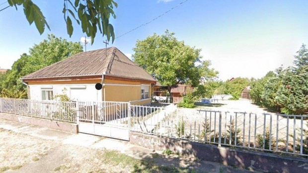 Dunavarsányban 80nm-es cs.ház