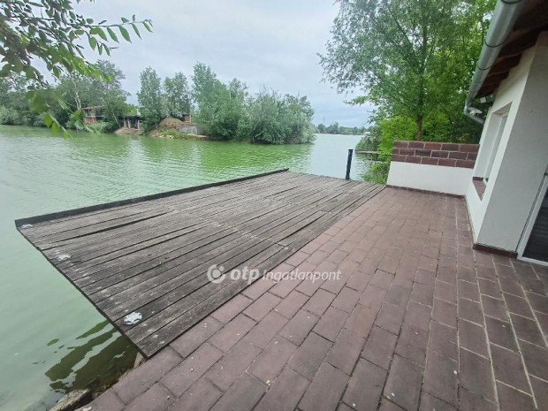 Dunavars�nyi 23 nm-es h�z elad�