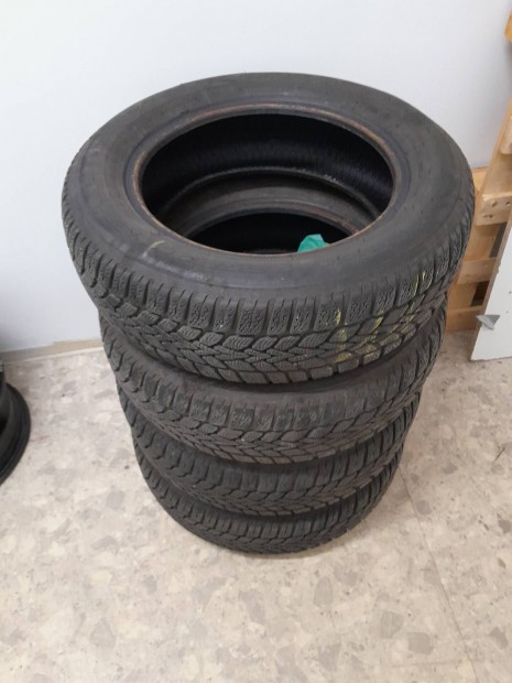 Dunlop 185/65 R15 tligumi