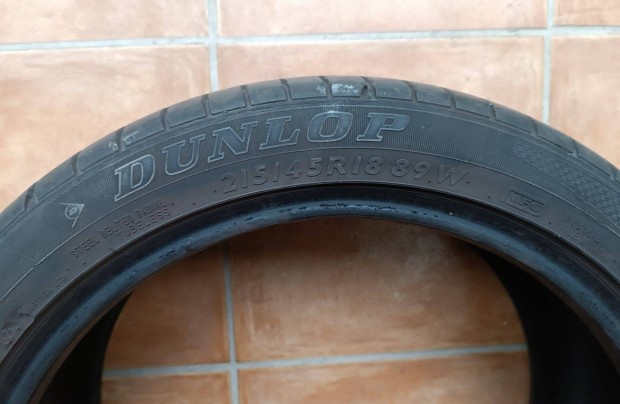Dunlop 215 45 18 nyri 5mm-es bordkkal