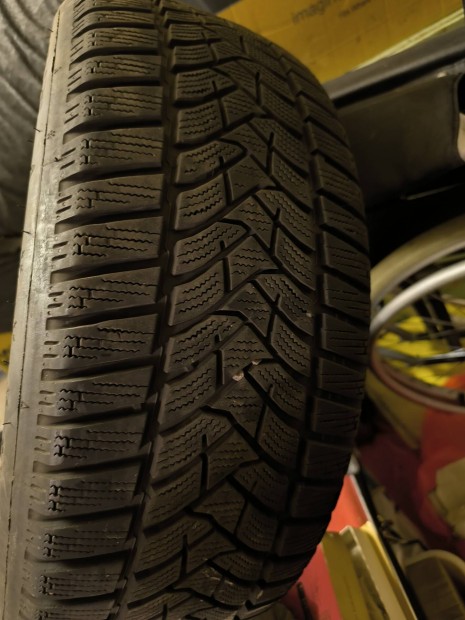 Dunlop 215 55 R17 98V